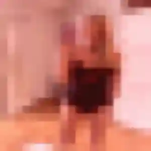 Clemence, 22 ans, connectée à Aizenay pour une rencontre coquine