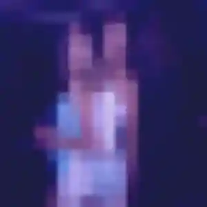Photo sexy de Colombine, 19 ans à Allonnes - plan discret