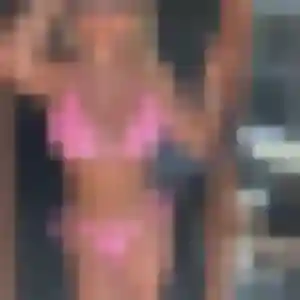 Solene, 25 ans, connectée à Ambazac pour une rencontre coquine