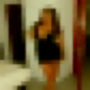 Photo de Laura à Brunoy (41 ans) - rencontre plan cul sans inscription
