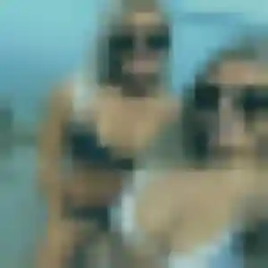 Solange, 22 ans, en ligne à Châteaulin pour une rencontre coquine
