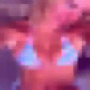 Charmante Ulrike, 40 ans à Châteaulin - découvrir son profil