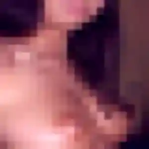 Alicia, 19 ans, connectée à Compiègne pour une rencontre coquine