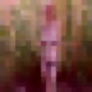 Louna (19 ans) à Épône attend une rencontre ce soir