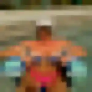 Charmante Berenice, 34 ans à Gennes-Val-de-Loire - la contacter