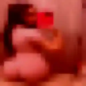 Stephanie, fille de 32 ans propose rencontre plan cul à Guingamp