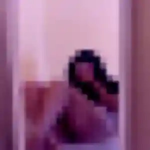 Rencontre Fabienne, 20 ans à La Ferrière en privé