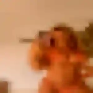 Delphine (27 ans) à Lardy cherche une rencontre rapidement
