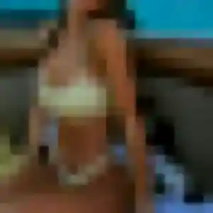 Melodie, 28 ans, disponible à Les Hauts-d'Anjou pour une rencontre coquine