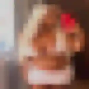 Clara, 35 ans, veut un rencontre plan cul à Lucé