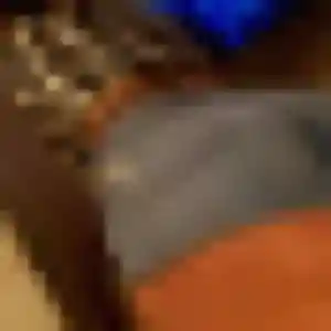 Laure (28 ans) à Melle attend une rencontre aujourd'hui