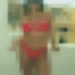 Photo de Adeline à Montrouge (19 ans) - rencontre plan cul gratuit