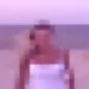Kim, 23 ans, en ligne à Morsang-sur-Orge pour une rencontre coquine