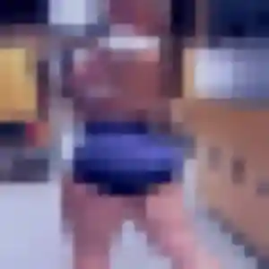 Contacte Monique, 20 ans à Olivet en privé
