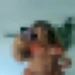 Chiara, fille de 39 ans cherche rencontre plan cul à Ploudalmézeau