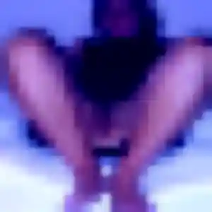 Alicia, femme de 28 ans propose rencontre plan cul à Poissy