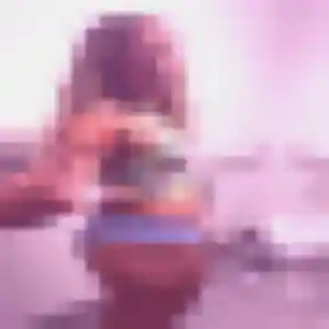 Lily, femme de 21 ans propose rencontre plan cul à Royan
