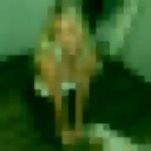 Photo privée de Blandine, 30 ans à Rueil-Malmaison - plan discret