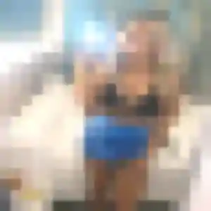 Rencontre Melanie, 23 ans à Saint-Denis-de-Pile en privé