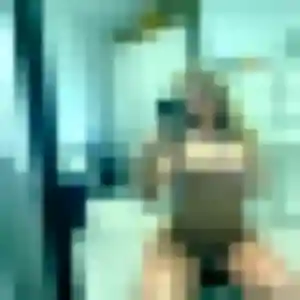 Photo de Augustine à Saint-Gilles (35 ans) - rencontre plan cul discret