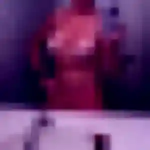 Sylviane, 41 ans, dispo pour rencontre plan cul à Saint-Xandre