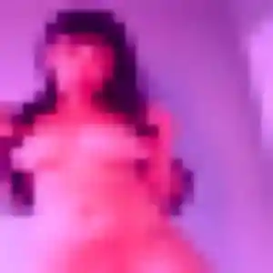 Alessandra, 27 ans, connectée à Villennes-sur-Seine pour un rencontre plan cul